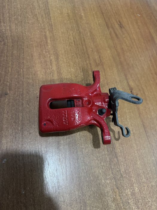 Тормозной суппорт 5QM 615 423 B