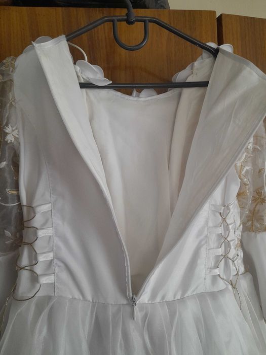 Продам плаття для дівчинки