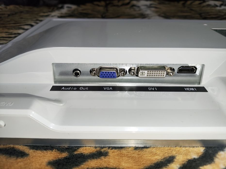 Монитор EvroMedia M-27