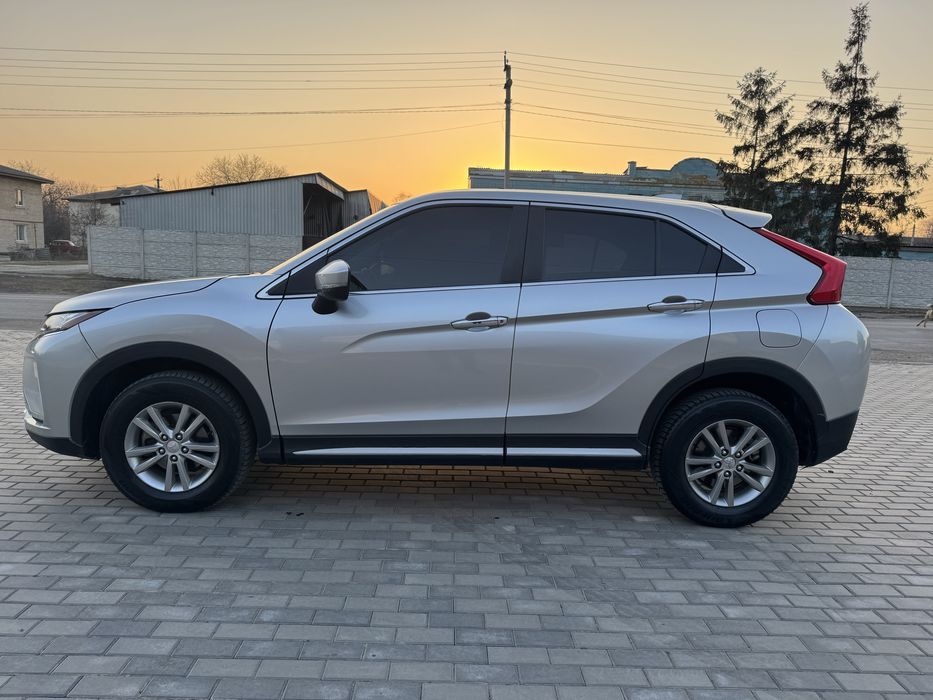 MITSUBISHI Eclipse Cross