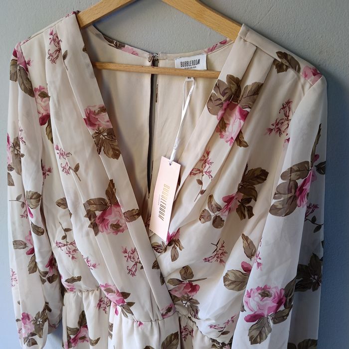 40 L nowa elegancka sukienka damska floral print Bubbleroom na wios