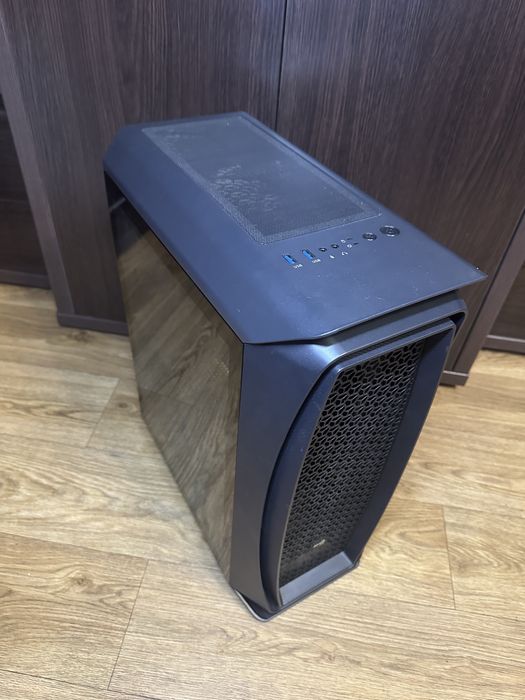 Корпус Aerocool Aero One б/в