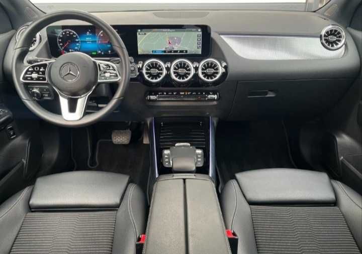 Mercedes EQA 2021