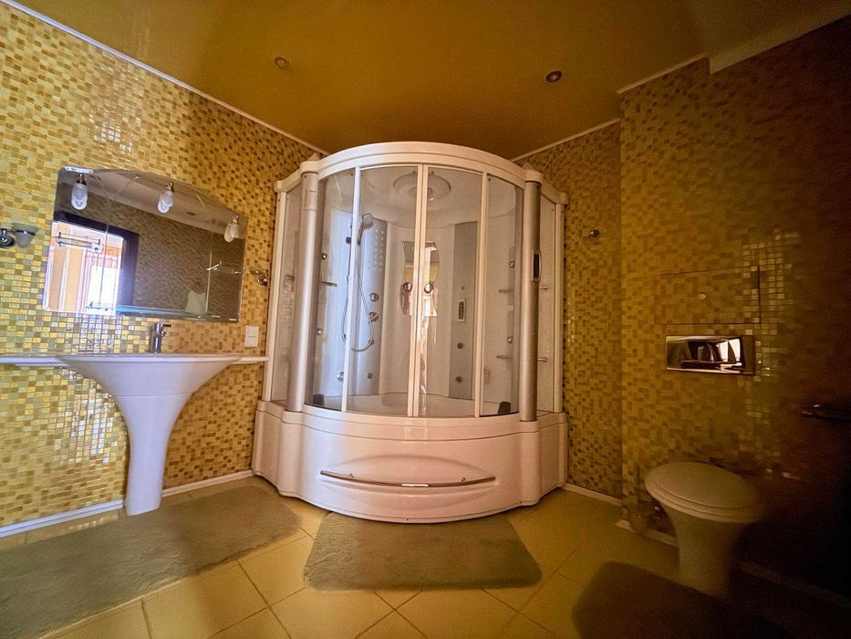 Продам 3 кімнатну квартиру на Ближньому Замості 4904