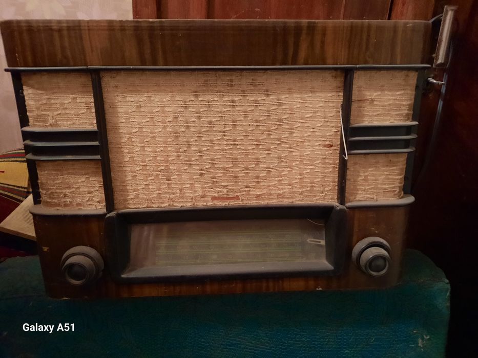 Радiоприймач   Latvia , Днiпро -52