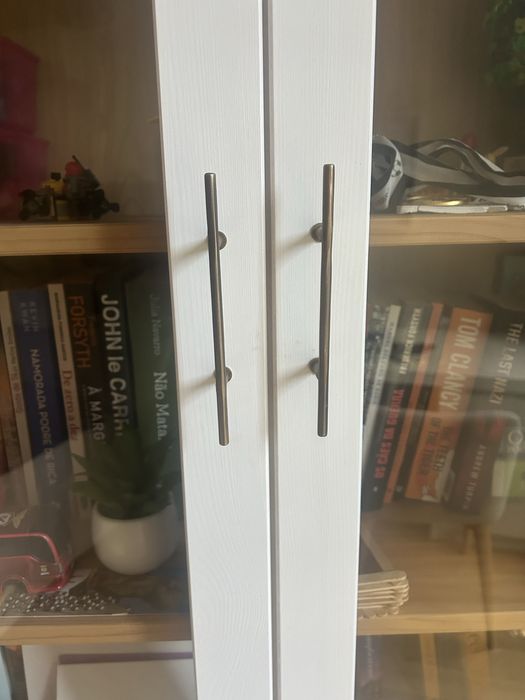 Estante/vitrine Hemnes Ikea altura 197cm