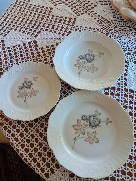 Conjunto pratos Vista Alegre