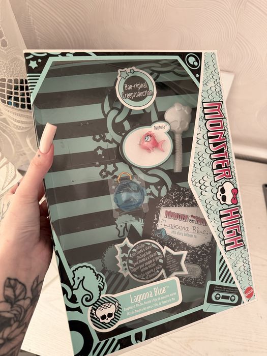 Лагуна Monster High