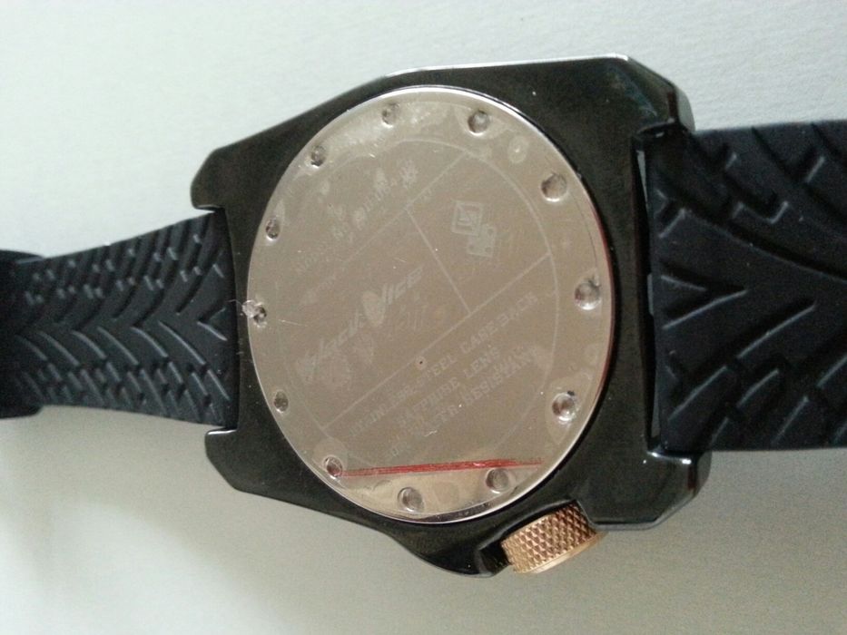 Designerski zegarek ceramiczny Black Dice.