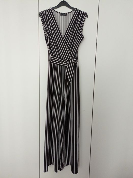 Macacão preto e branco