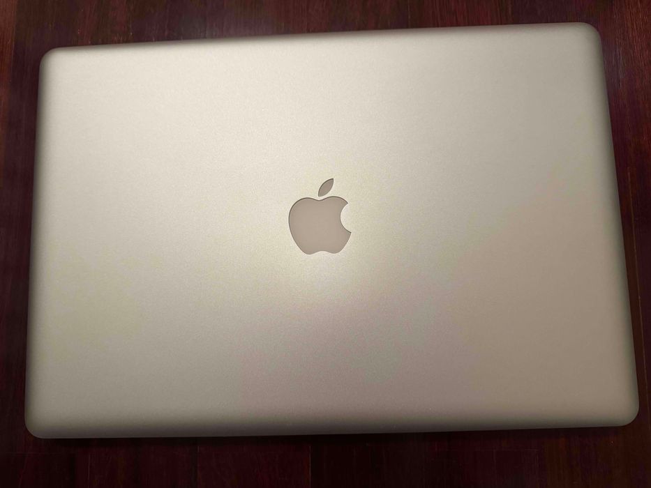 MacBook Pro 15” i7 | 16GB RAM | SSD 1TB