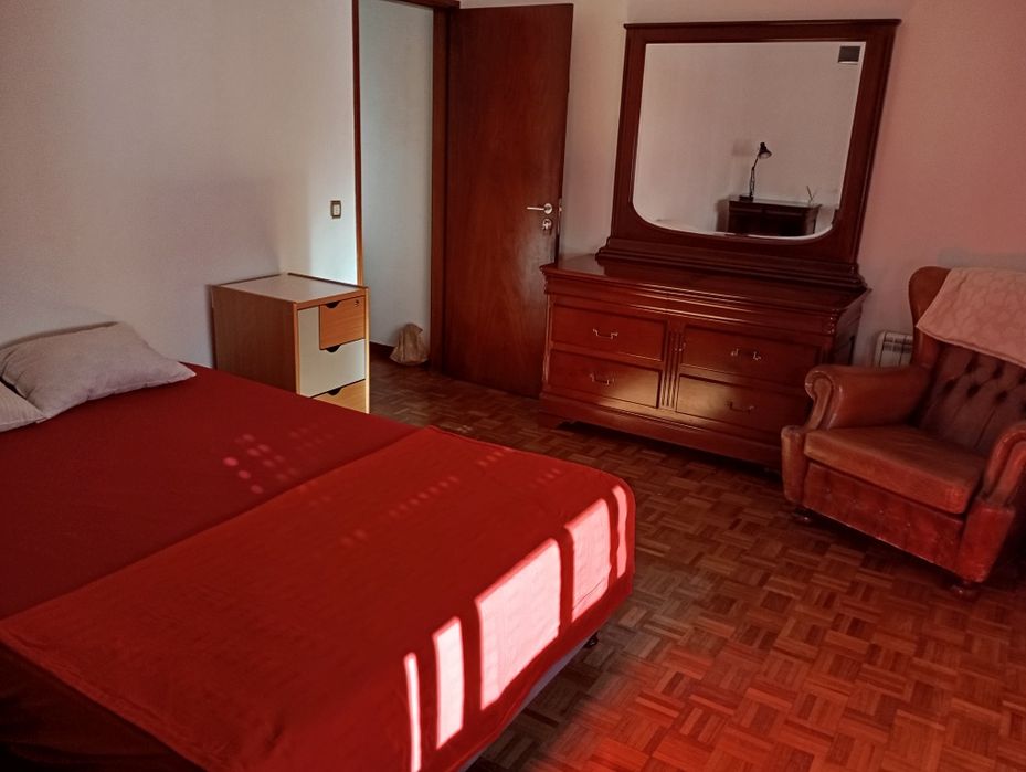 Quartos mobilados ( trabalhador ou estudante)s