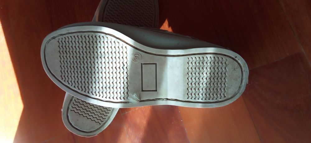 Sapatos vela 28 e 30
