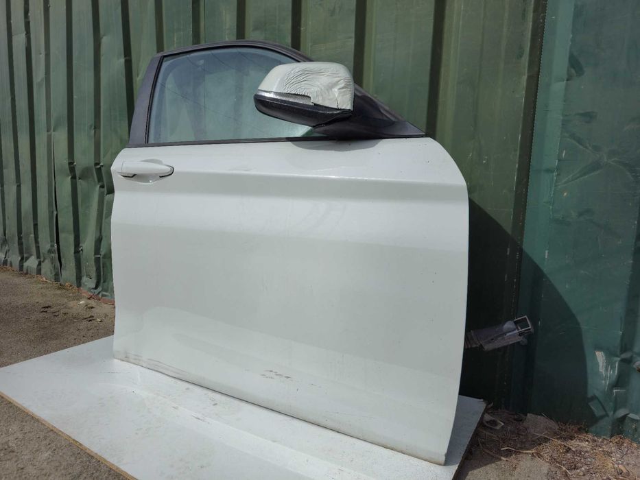 Porta frente direita BMW Serie 3 F30 F31 (2011 a 2019)