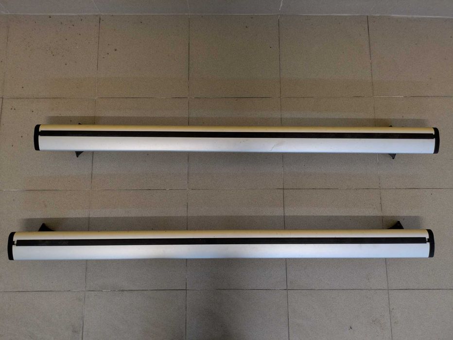 Barras Tejadilho Cruz Airo Fix + Kit para Renault Grand Scenic (2016+)