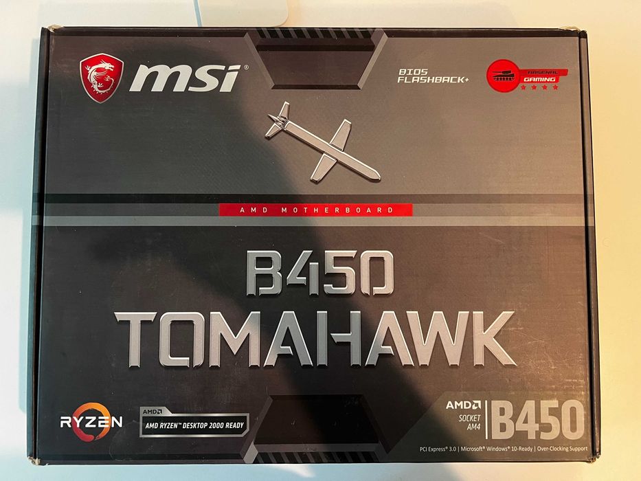 Материнська плата MSI B450 Tomahawk