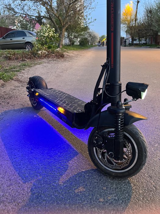 Електросамокат Crosser T4