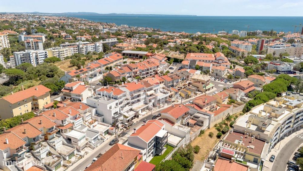 Apartamento T3 com jardim, Amoreira, Cascais
