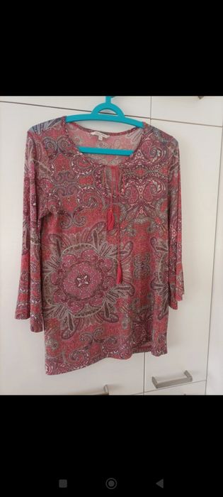Śliczna przewiewna tunika we wzór paisley.