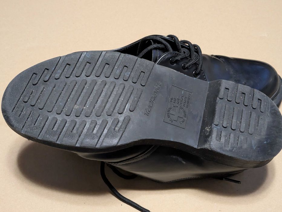 Туфлі  doctor martens 1461 mono.