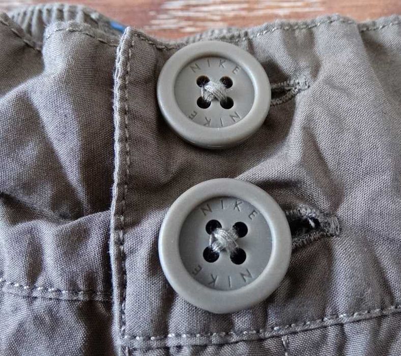 Krótkie spodenki Nike szorty 140-152 materiałowe