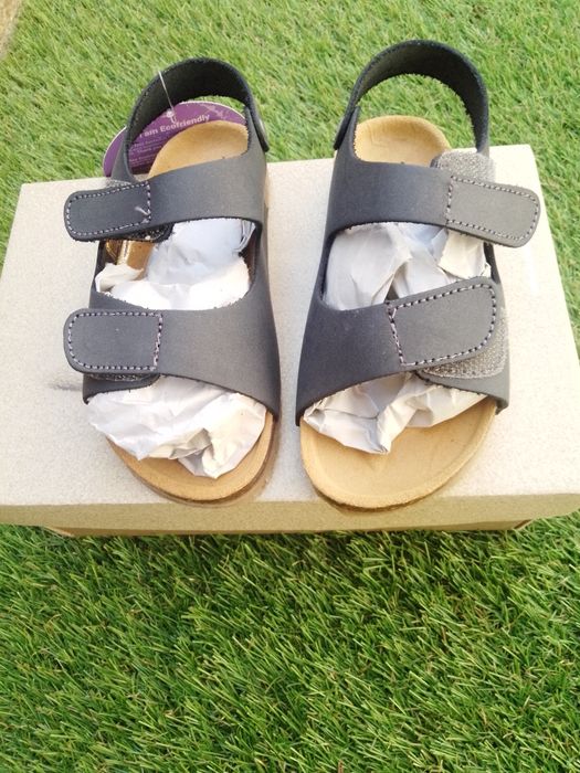Sandálias de criança