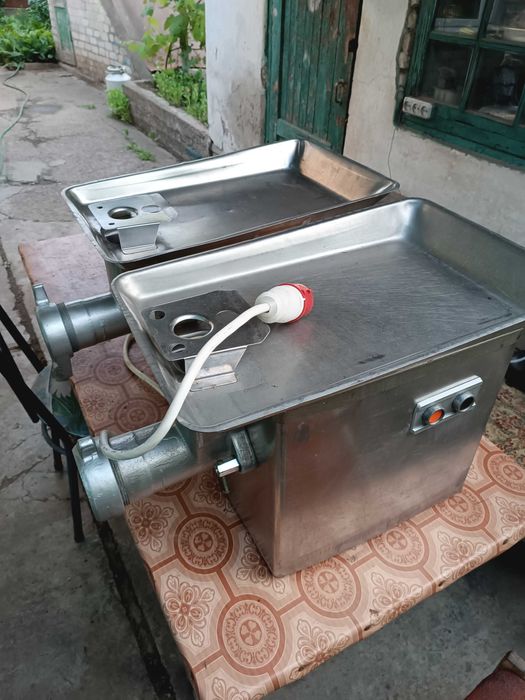 Мясорубка МИМ-300