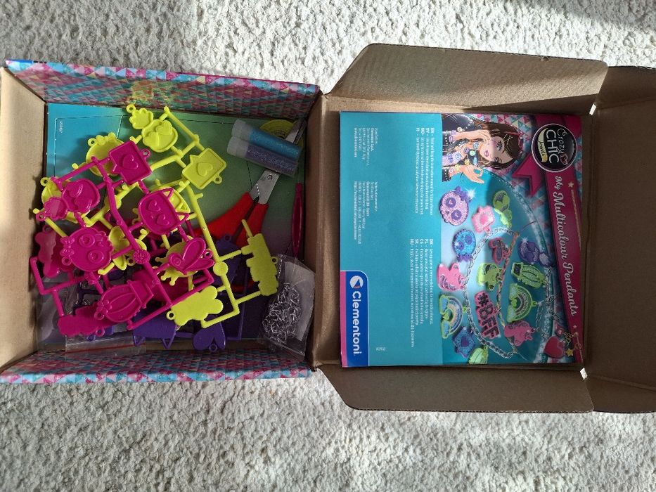 Zestaw do robienia bransoletek brokatowych