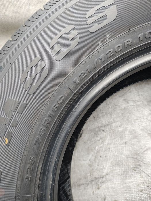 225/75r16c 121R Firemax FM809