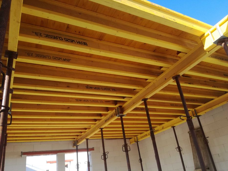 Wynajem wypożyczalnia szalunków stropowych, szalunki stropowe, stemple