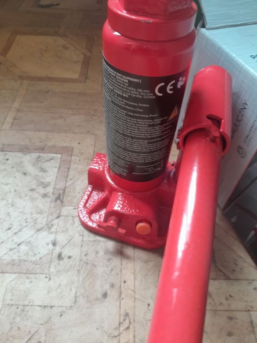 Podnośnik hydrauliczny nośność 3 tony