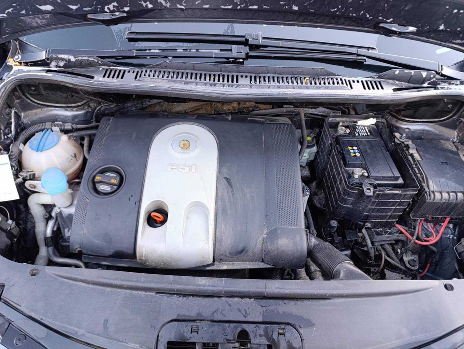 Продам фольксваген Туаран