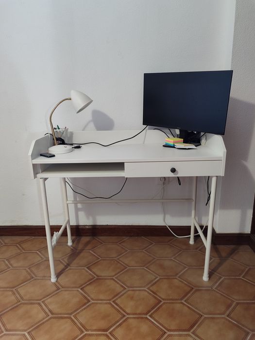 Secretaria Ikea usada