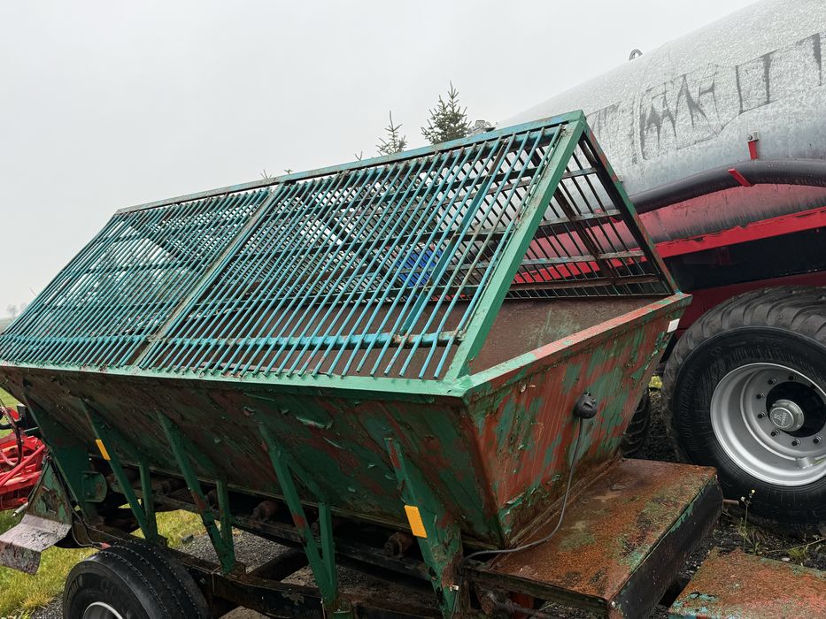 Posypywarka-rozsiewacz rcw3