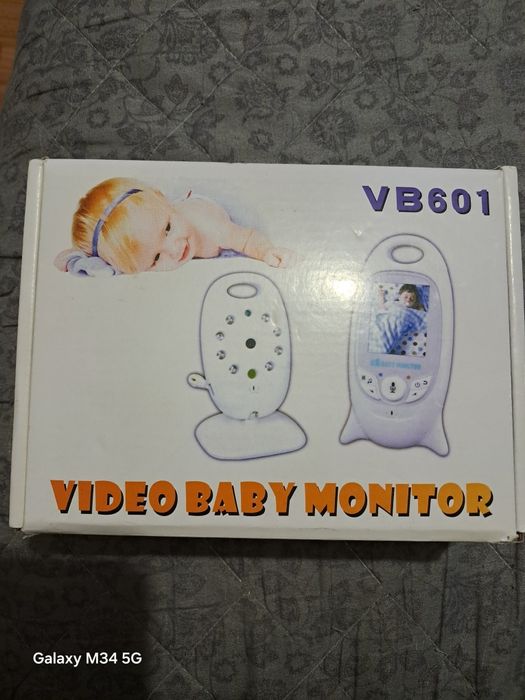 Видео няня с микрофоном