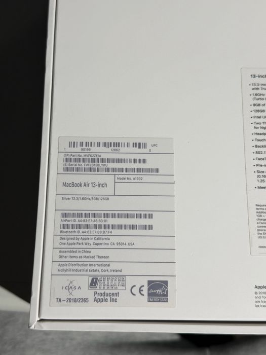 Apple MacBook Air 13-calo  A1932