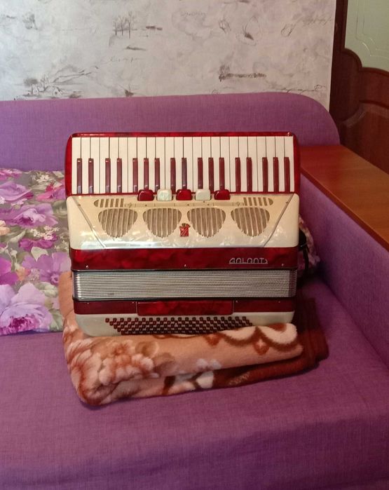 Продам італійський акордеон Galant.
