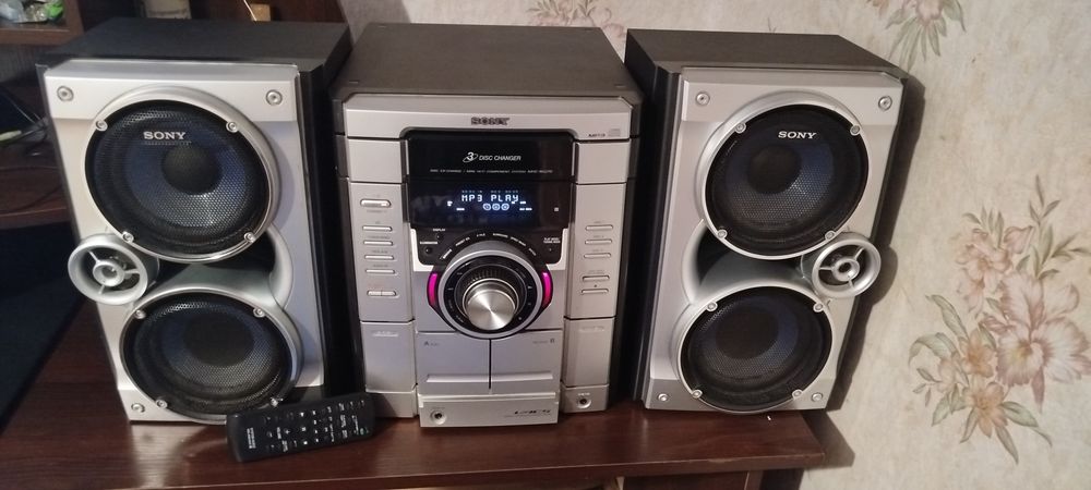 Музикальний центр Sony