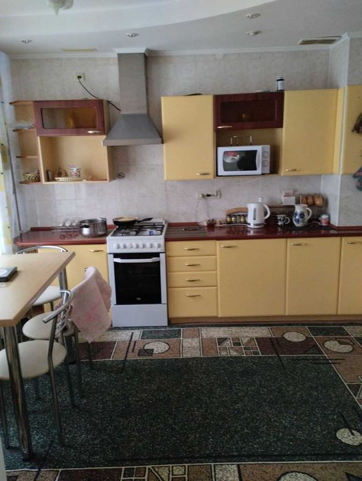 Аренда  3 комнатной квартиры .