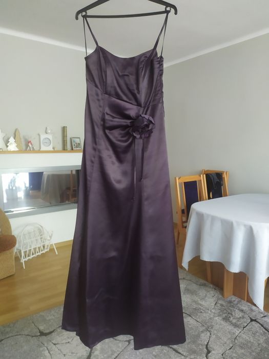 Suknia wieczorowa długa.