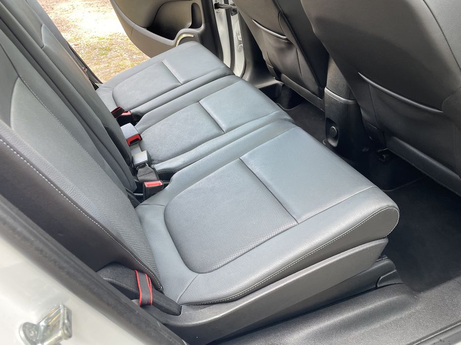 Свіжопригнана Opel Zafira Tourer 2013р.в  1.6 газ/бензин