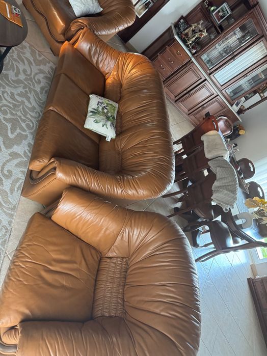 Conjunto de 3  sofas couro verdadeiro