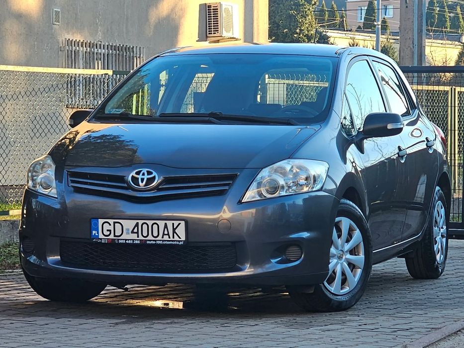 Toyota Auris Salon PL | ud.niski przebieg | parktronic | el. szyby | 2x koła
