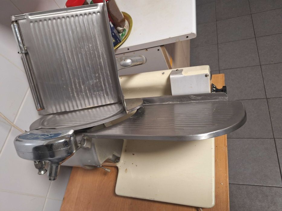 Krajalnica do wędlin Lan Elec