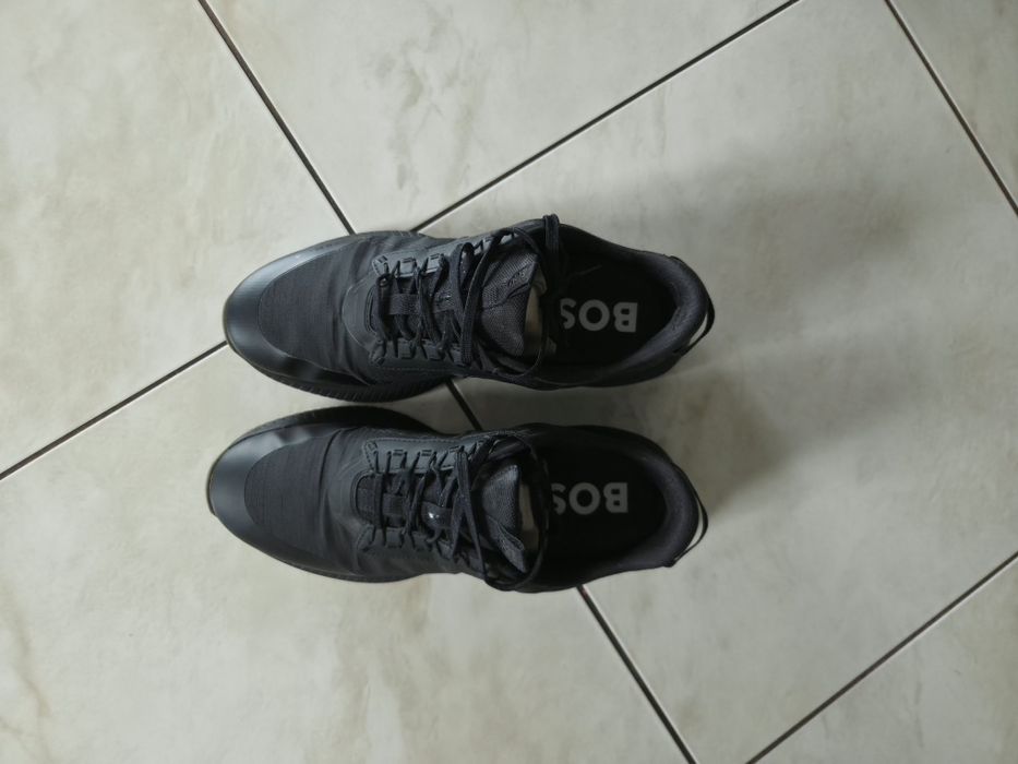 Buty marki Hugo Boss