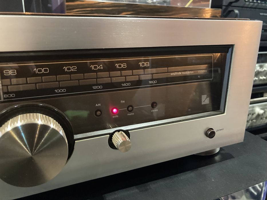 Studio Retrospekcja Top-Model Tuner Luxman T-88V