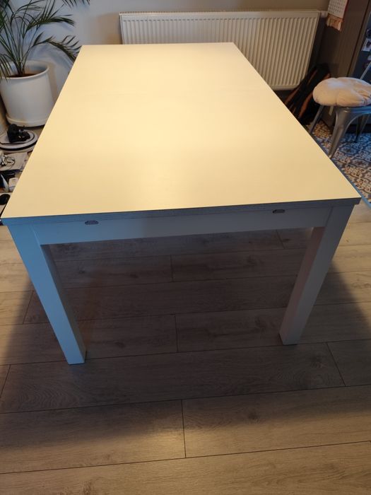 Stół IKEA Bjursta biały, rozkładany