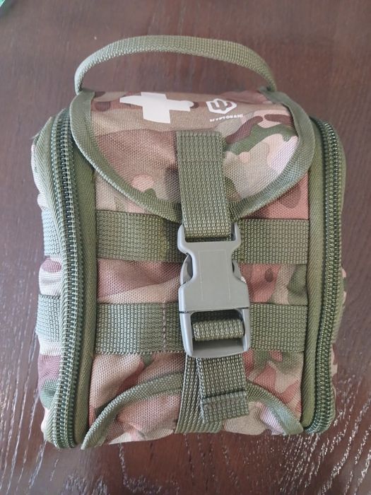 Аптечка військова