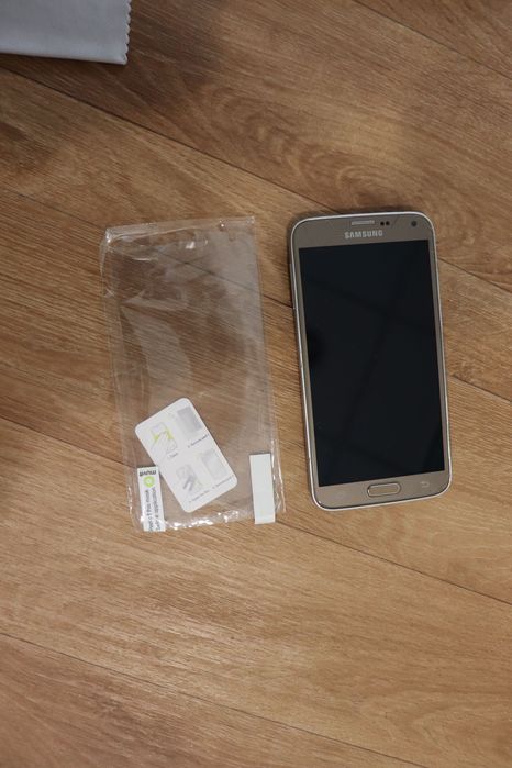 Telemóvel Samsung Galaxy S5 Neo dourado + película de vidro nova