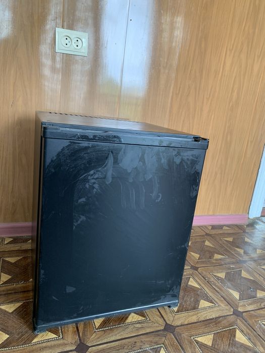 Мініхолодильник бар